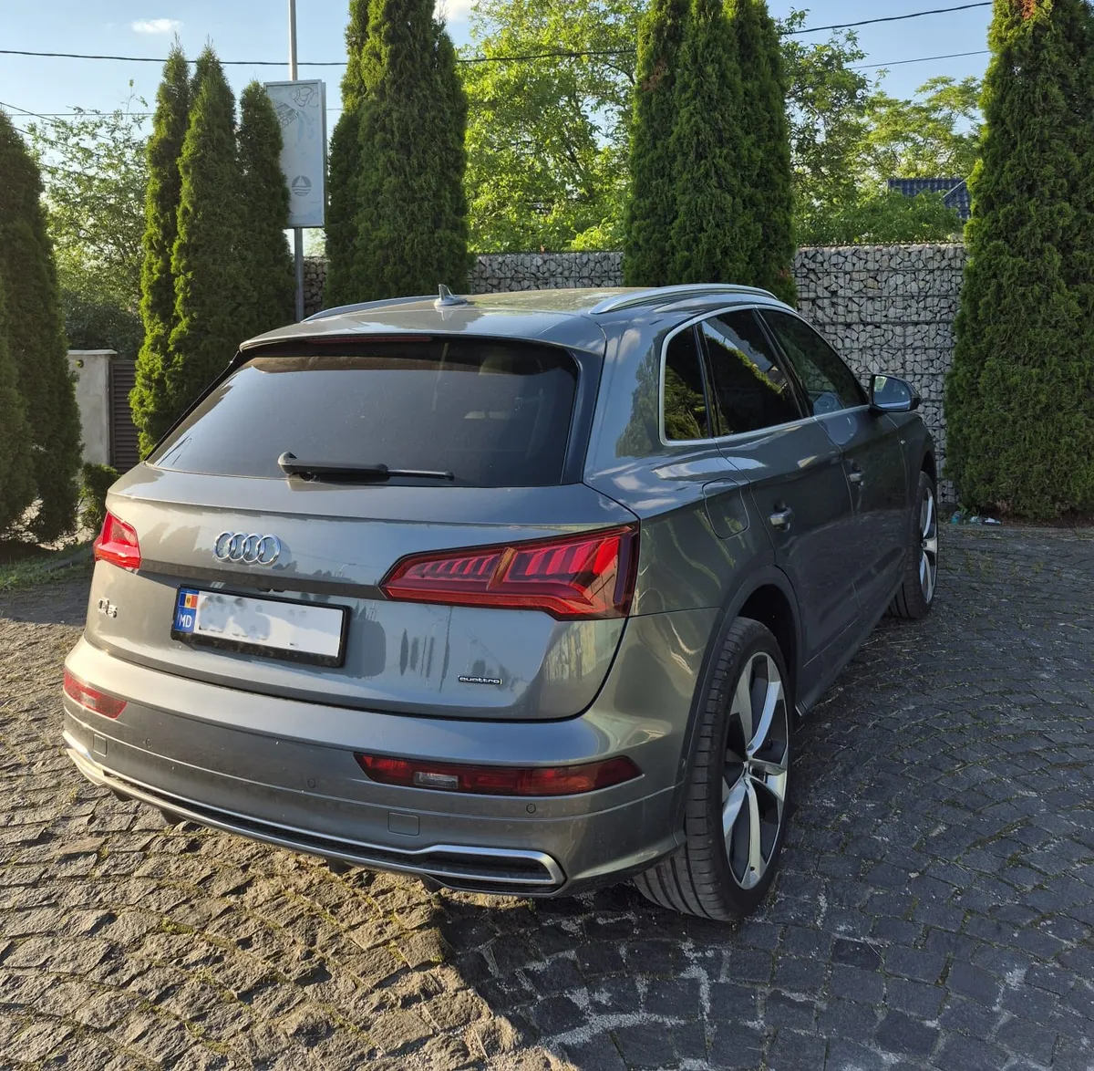 Audi Q5 - Image 2
