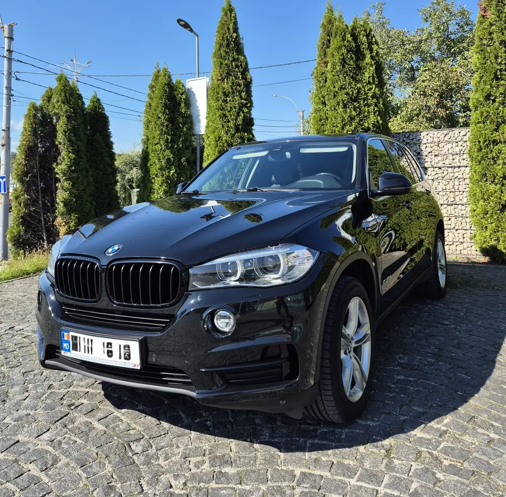 BMW X5 (F15) - Image 1