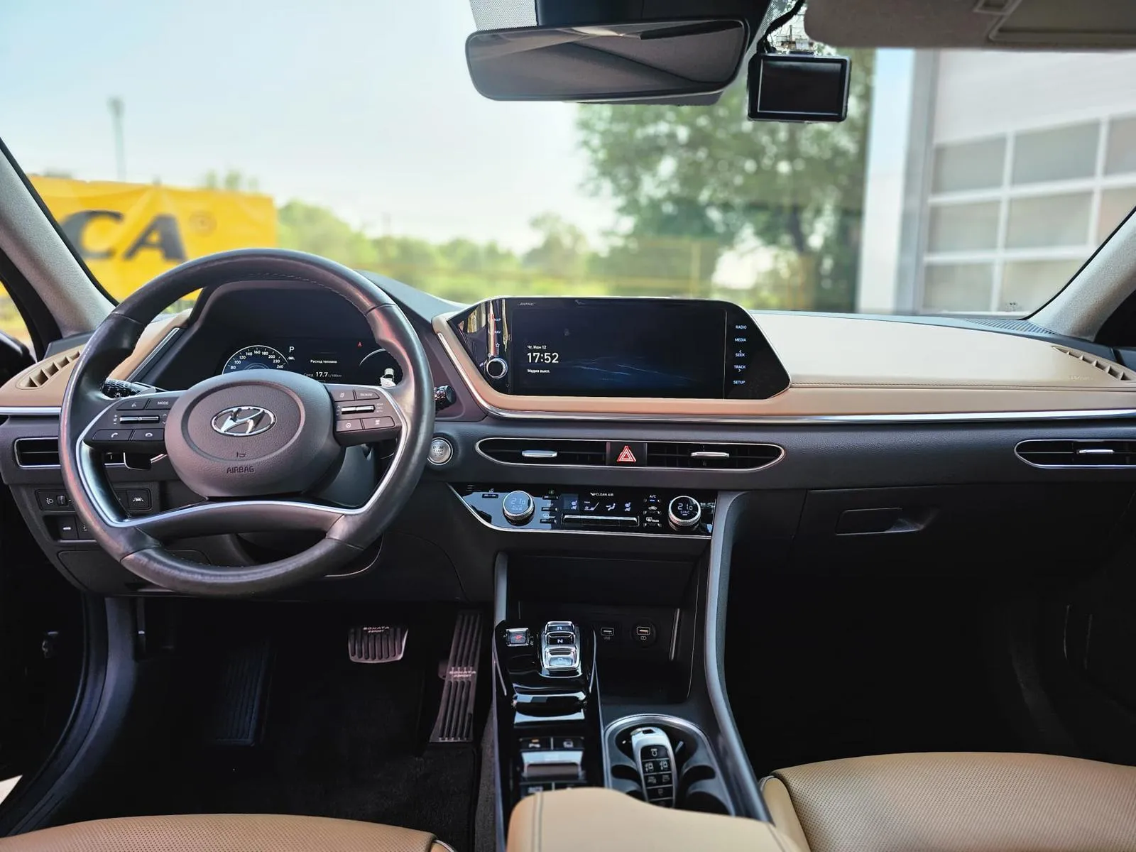 Hyundai Sonata - Image 4