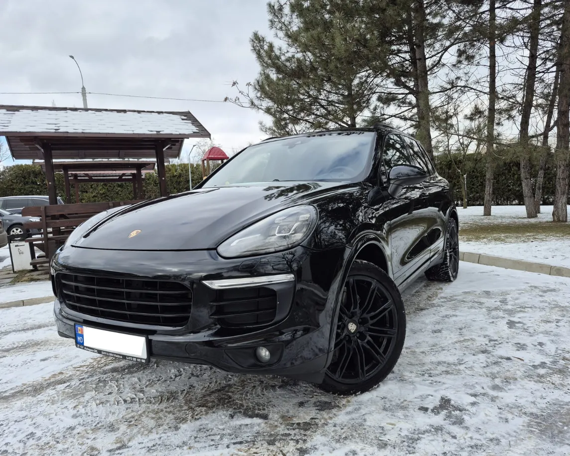 Porsche Cayenne - Image 1