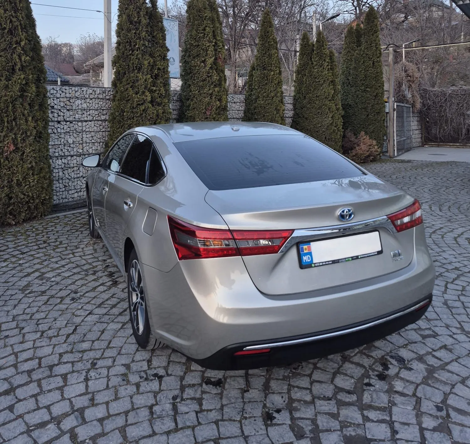 Toyota Avalon - Image 2