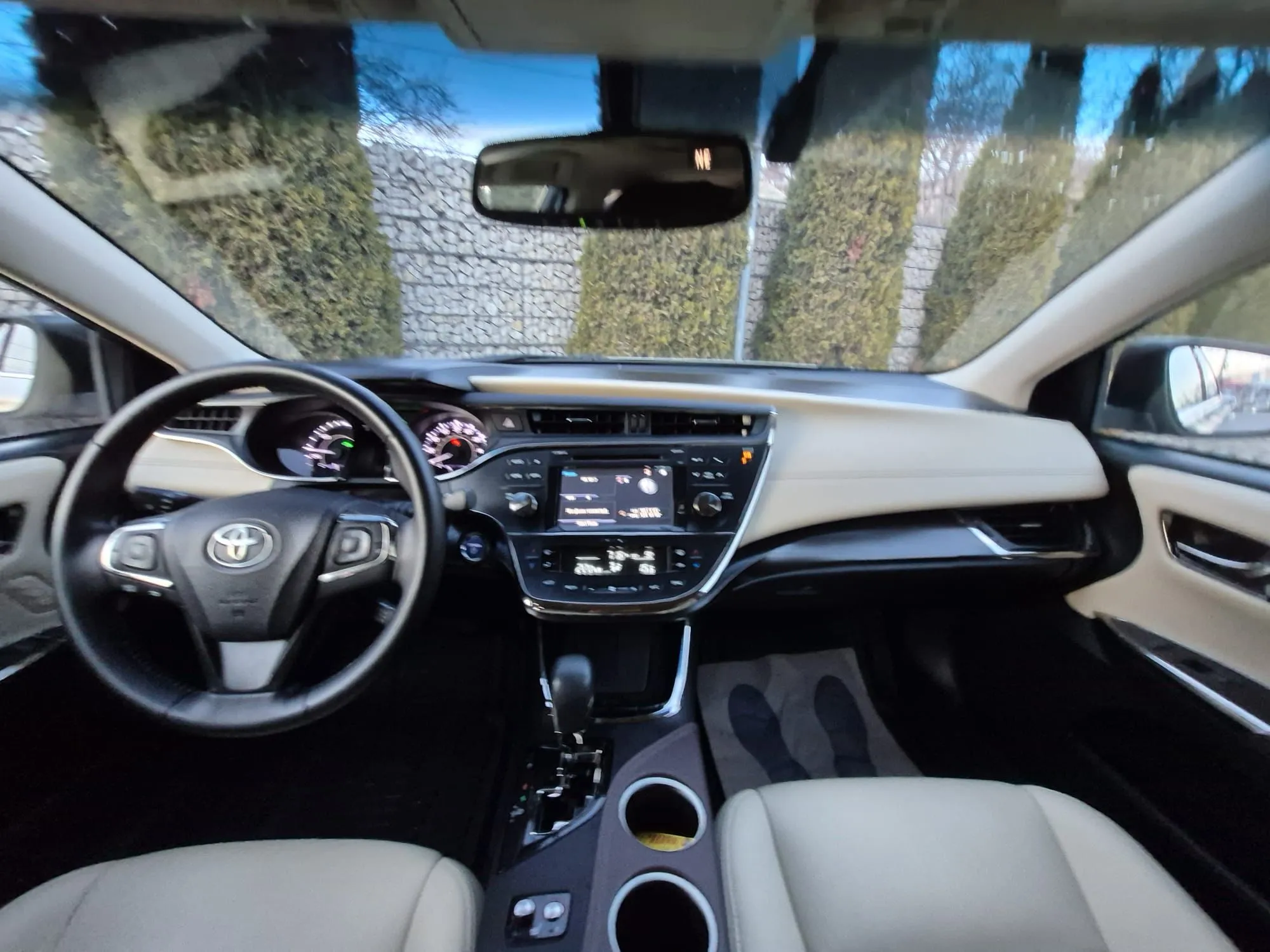 Toyota Avalon - Image 3