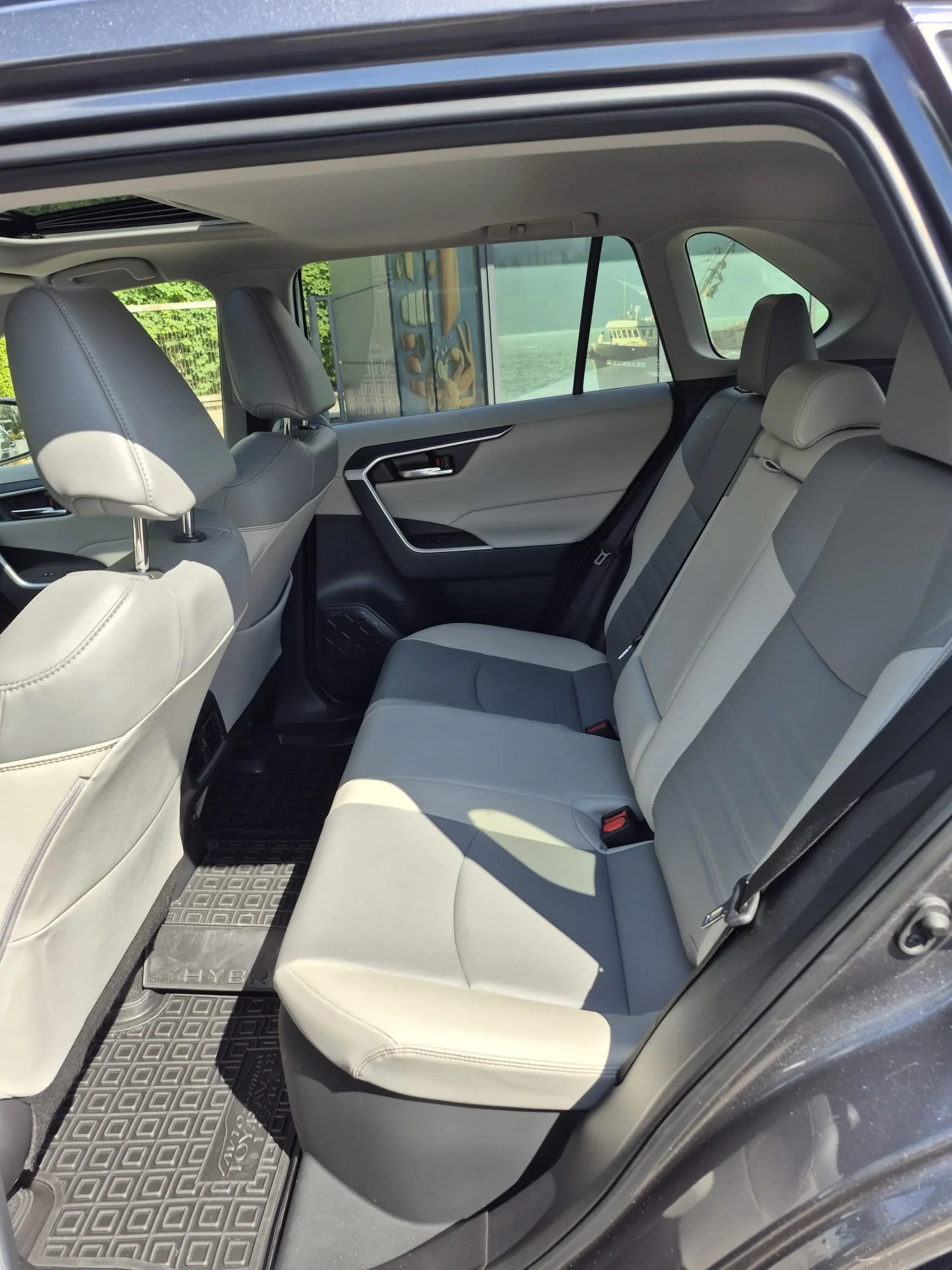 Toyota RAV-4 - Image 4