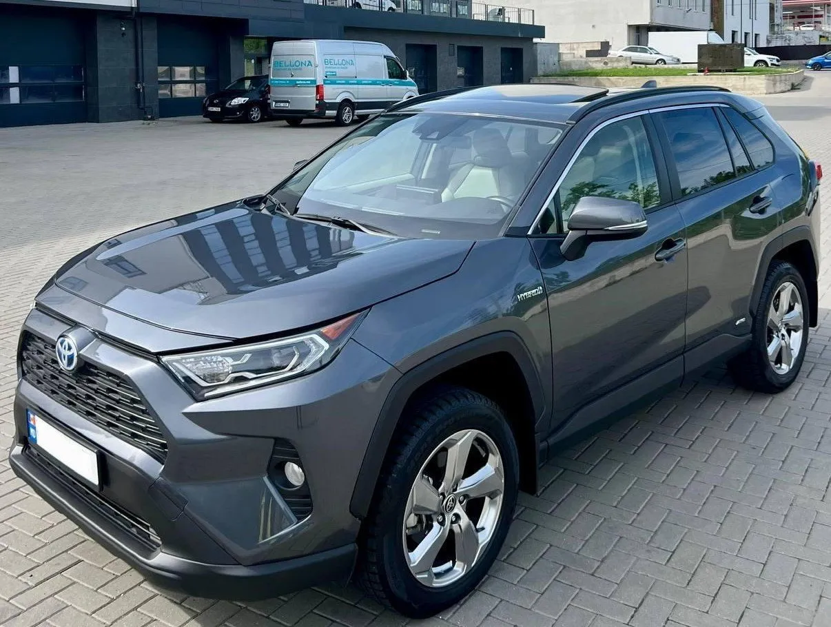 Toyota RAV-4 - Image 1